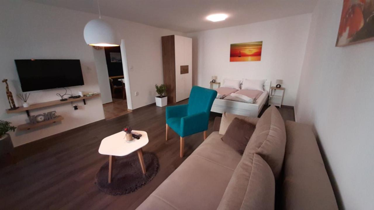 Bed&Bike Apartment Сремски Карловци Екстериор снимка